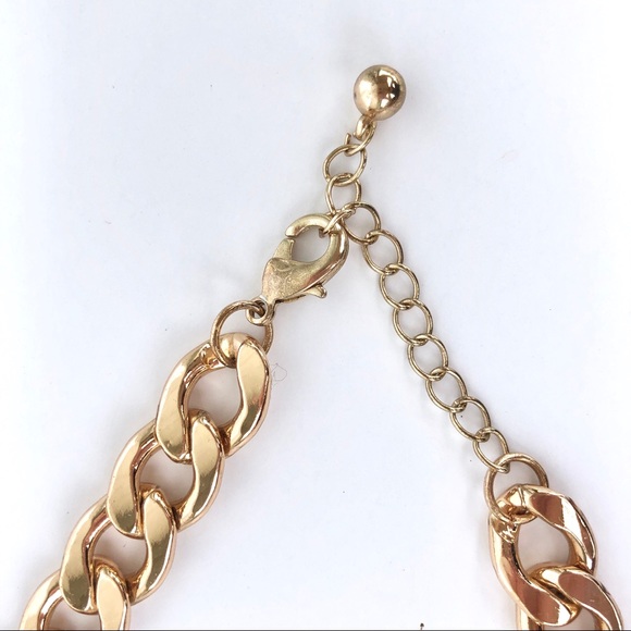 Pale Green Rhinestone Gold Dangle Bib Necklace - Picture 5 of 8